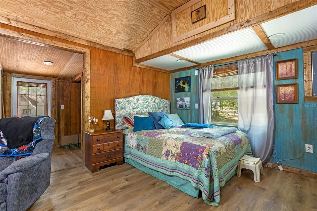 На продажу: $635,000 (3 спален, 2 ванн, 2640 Квадратных фут)