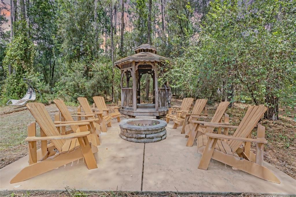 На продажу: $635,000 (3 спален, 2 ванн, 2640 Квадратных фут)