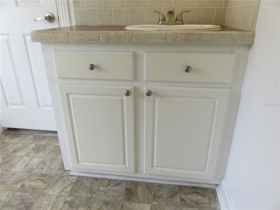 En Venta: $359,000 (3 camas, 2 baños, 1144 Pies cuadrados)