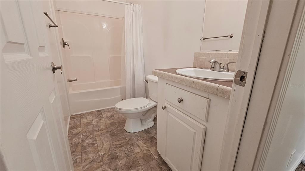 En Venta: $359,000 (3 camas, 2 baños, 1144 Pies cuadrados)