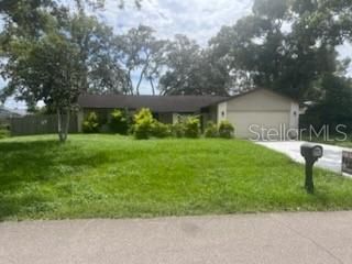 合同活跃: $239,000 (2 贝兹, 2 浴室, 1235 平方英尺)