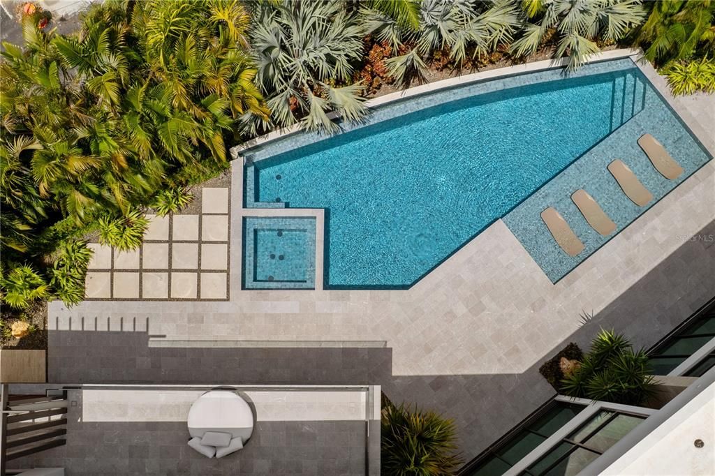 待售: $15,750,000 (8 贝兹, 8 浴室, 9573 平方英尺)