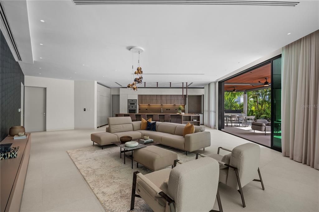 待售: $15,750,000 (8 贝兹, 8 浴室, 9573 平方英尺)