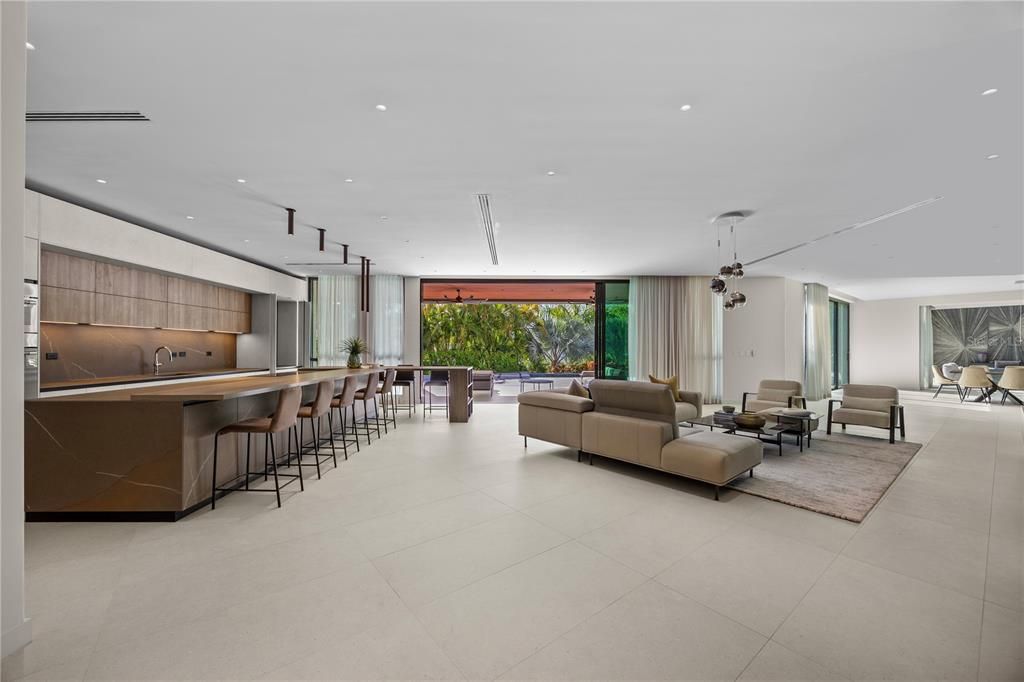 待售: $15,750,000 (8 贝兹, 8 浴室, 9573 平方英尺)