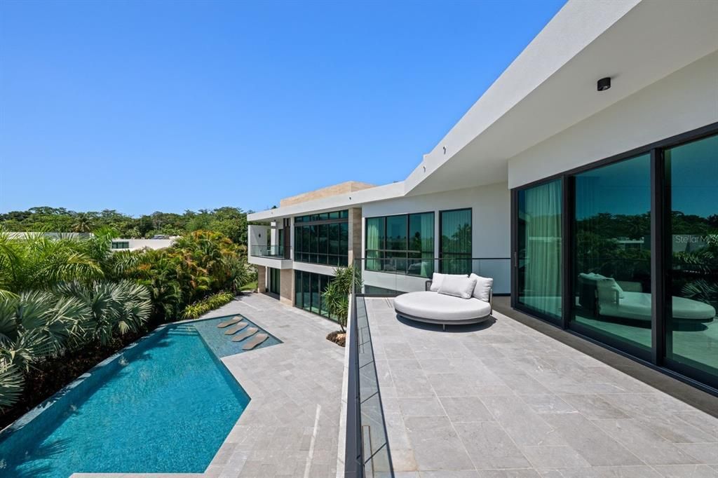 待售: $15,750,000 (8 贝兹, 8 浴室, 9573 平方英尺)