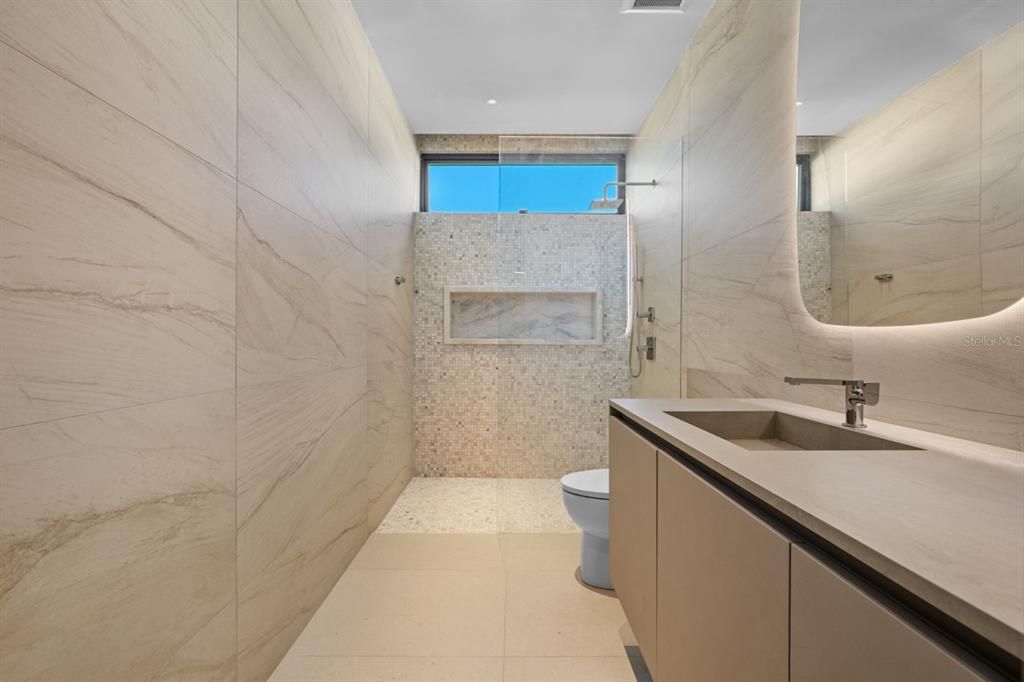 待售: $15,750,000 (8 贝兹, 8 浴室, 9573 平方英尺)