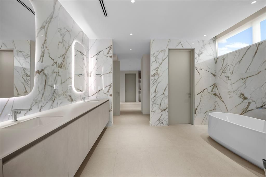 待售: $15,750,000 (8 贝兹, 8 浴室, 9573 平方英尺)