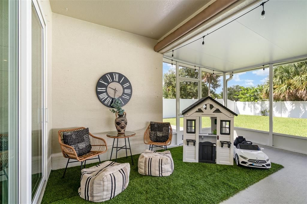 For Sale: $495,000 (4 beds, 2 baths, 2244 Square Feet)