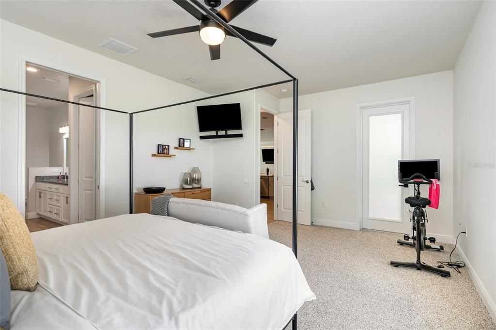 For Sale: $495,000 (4 beds, 2 baths, 2244 Square Feet)