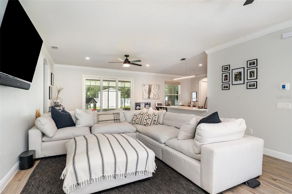 For Sale: $495,000 (4 beds, 2 baths, 2244 Square Feet)