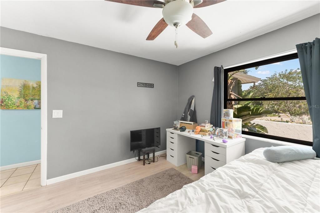 Activo con contrato: $487,700 (4 camas, 2 baños, 2200 Pies cuadrados)