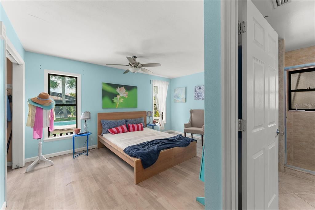 Activo con contrato: $487,700 (4 camas, 2 baños, 2200 Pies cuadrados)