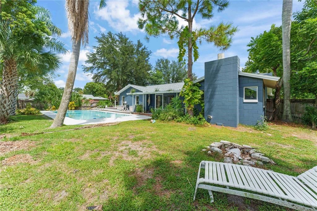 Activo con contrato: $487,700 (4 camas, 2 baños, 2200 Pies cuadrados)