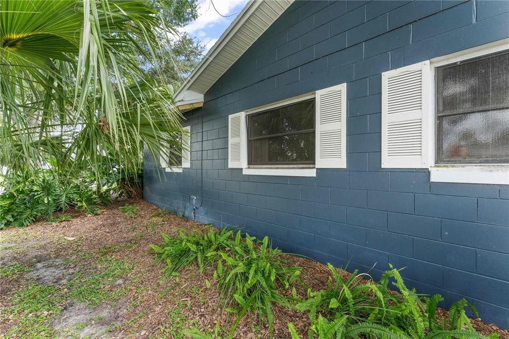 Activo con contrato: $487,700 (4 camas, 2 baños, 2200 Pies cuadrados)