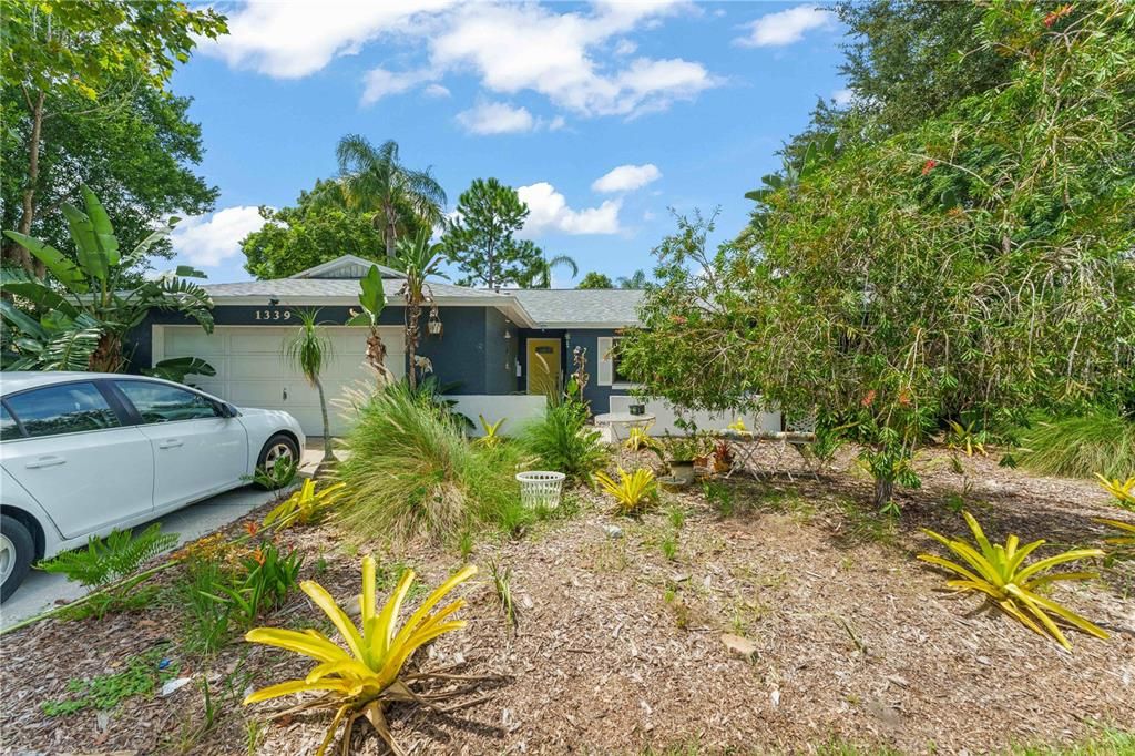 Activo con contrato: $487,700 (4 camas, 2 baños, 2200 Pies cuadrados)