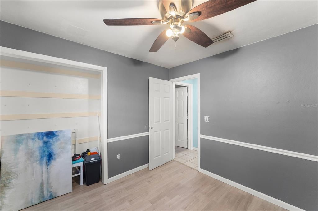 Activo con contrato: $487,700 (4 camas, 2 baños, 2200 Pies cuadrados)