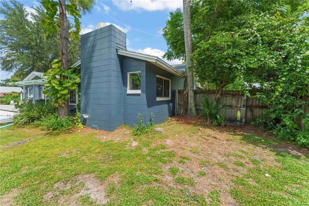 Activo con contrato: $487,700 (4 camas, 2 baños, 2200 Pies cuadrados)