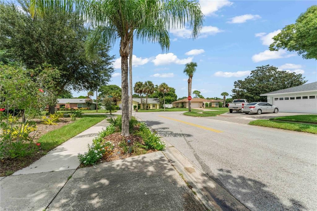 Activo con contrato: $487,700 (4 camas, 2 baños, 2200 Pies cuadrados)