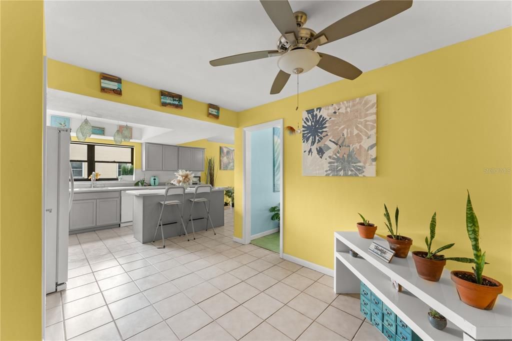 Activo con contrato: $487,700 (4 camas, 2 baños, 2200 Pies cuadrados)