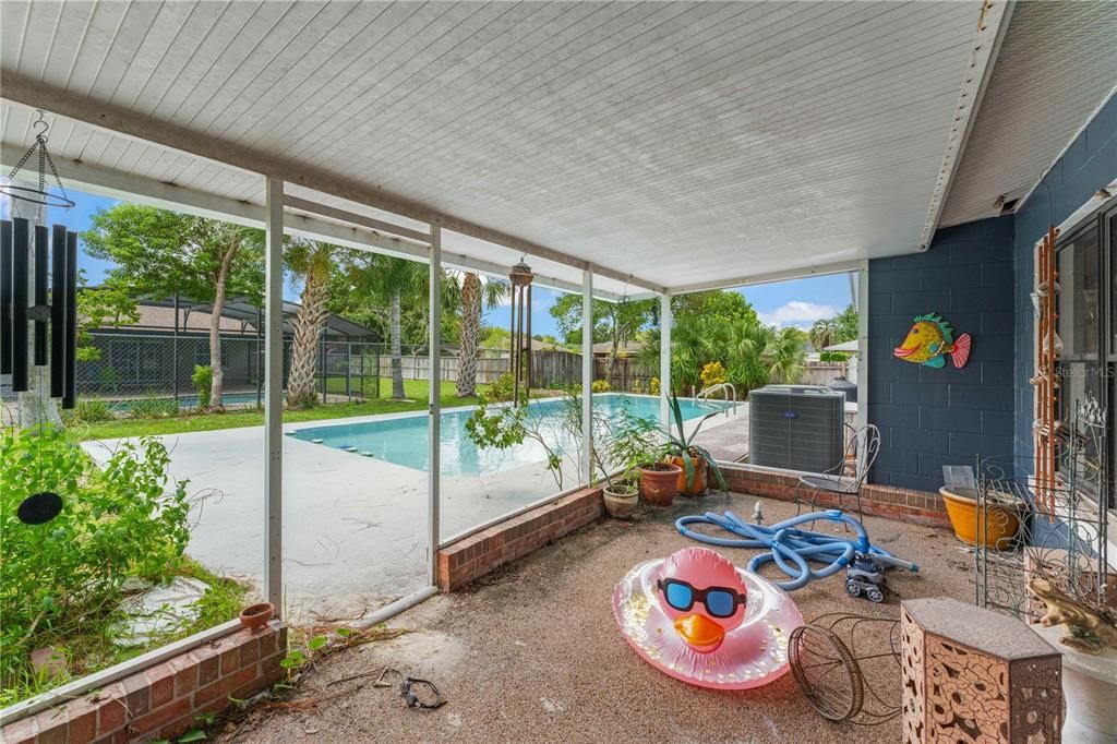 Activo con contrato: $487,700 (4 camas, 2 baños, 2200 Pies cuadrados)