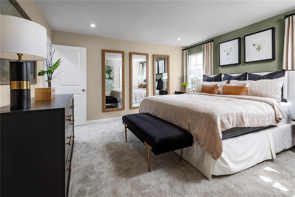 Active With Contract: $309,990 (3 beds, 2 baths, 1674 Square Feet)