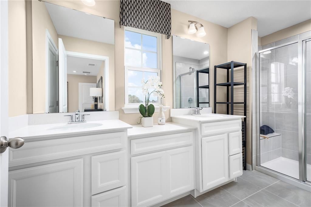 Active With Contract: $309,990 (3 beds, 2 baths, 1674 Square Feet)