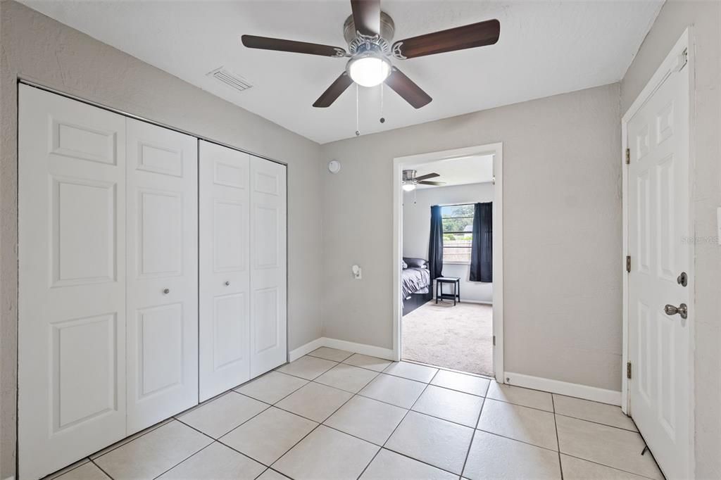 For Sale: $315,000 (3 beds, 2 baths, 1035 Square Feet)