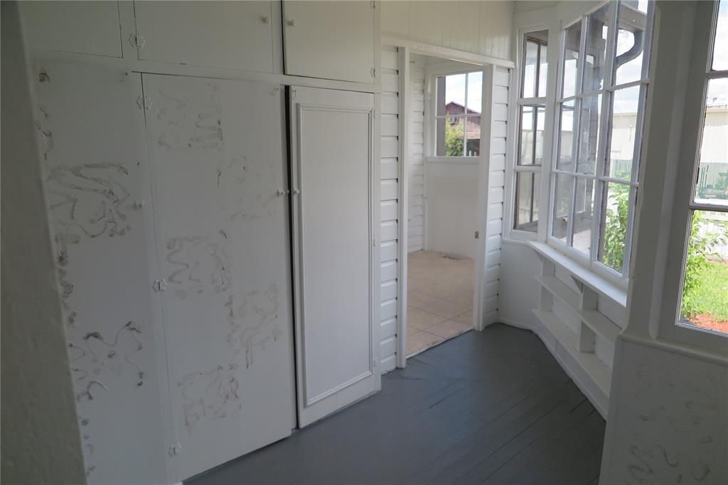 En Venta: $334,900 (5 camas, 6 baños, 4103 Pies cuadrados)