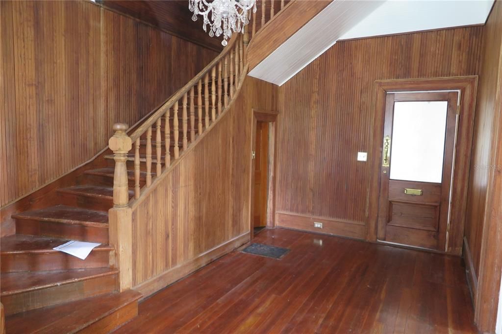 En Venta: $334,900 (5 camas, 6 baños, 4103 Pies cuadrados)