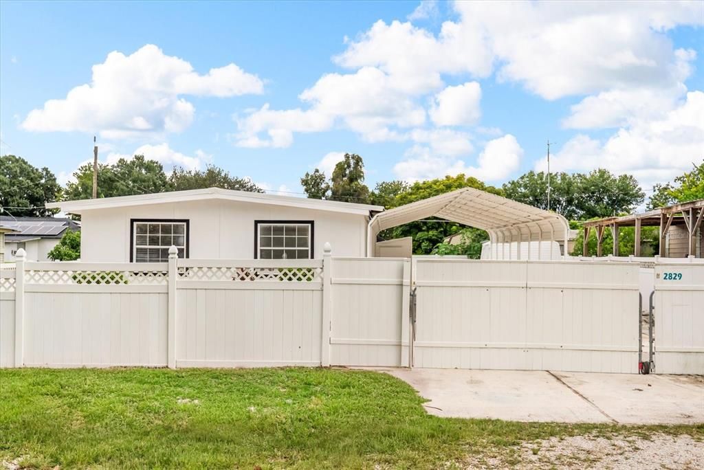 Active With Contract: $225,000 (4 beds, 3 baths, 1152 Square Feet)
