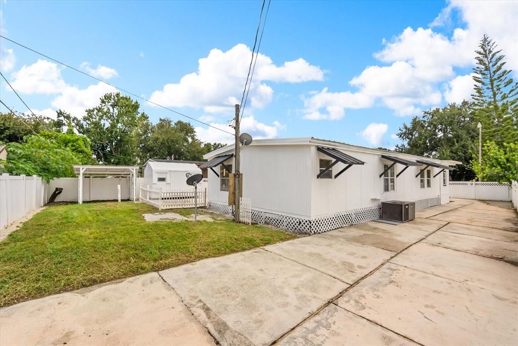Active With Contract: $225,000 (4 beds, 3 baths, 1152 Square Feet)