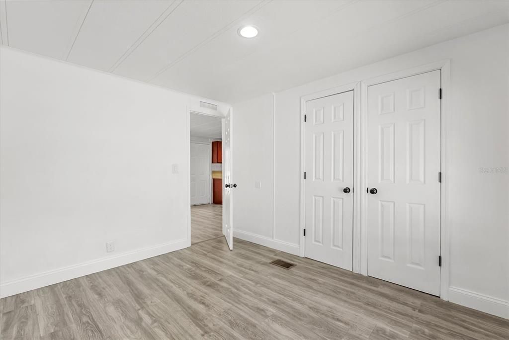 Active With Contract: $225,000 (4 beds, 3 baths, 1152 Square Feet)