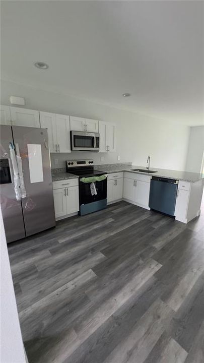 For Rent: $1,600 (3 beds, 2 baths, 1162 Square Feet)
