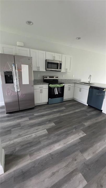 For Rent: $1,600 (3 beds, 2 baths, 1162 Square Feet)