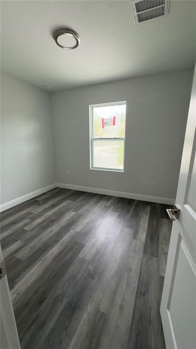 For Rent: $1,600 (3 beds, 2 baths, 1162 Square Feet)