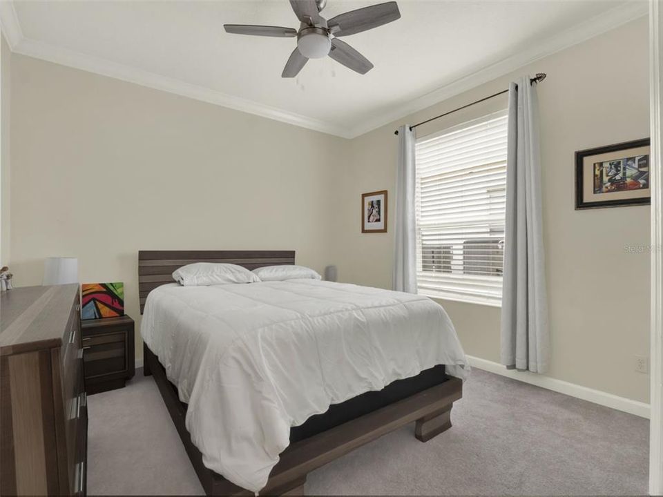 Activo con contrato: $950,000 (5 camas, 3 baños, 4089 Pies cuadrados)