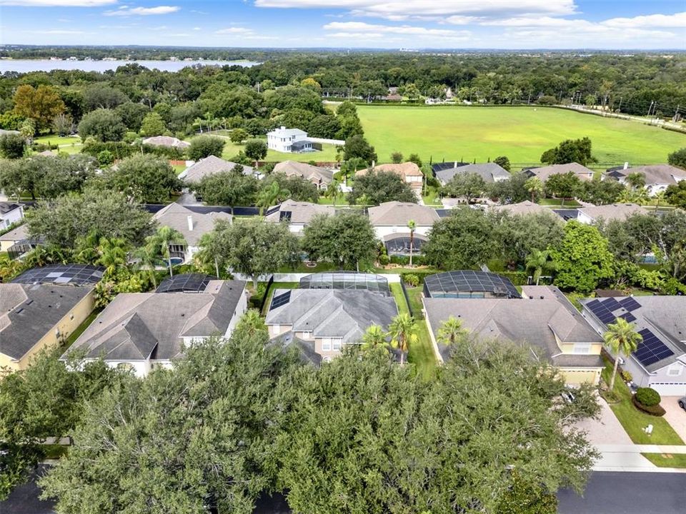 Activo con contrato: $950,000 (5 camas, 3 baños, 4089 Pies cuadrados)