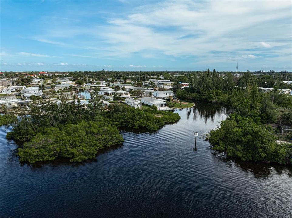 合同活跃: $125,000 (1 贝兹, 1 浴室, 624 平方英尺)