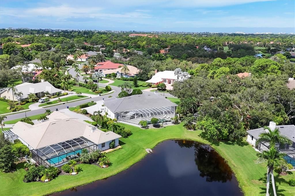 合同活跃: $1,300,000 (3 贝兹, 3 浴室, 4131 平方英尺)