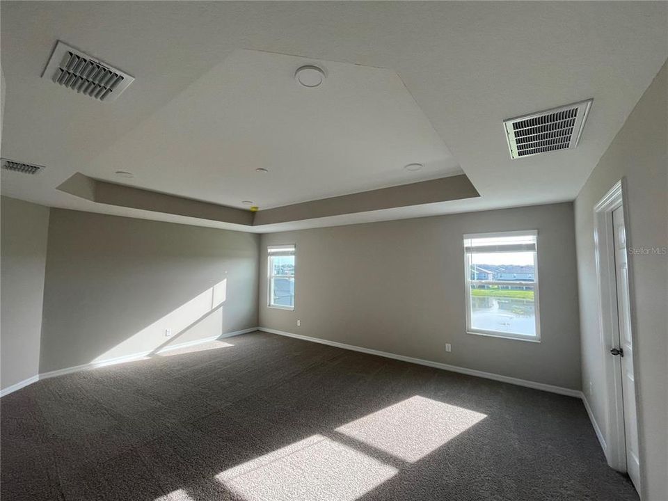 出租: $3,599 (5 贝兹, 3 浴室, 3292 平方英尺)