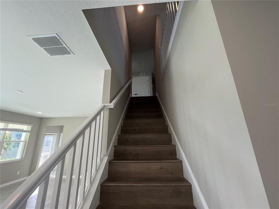 出租: $3,599 (5 贝兹, 3 浴室, 3292 平方英尺)