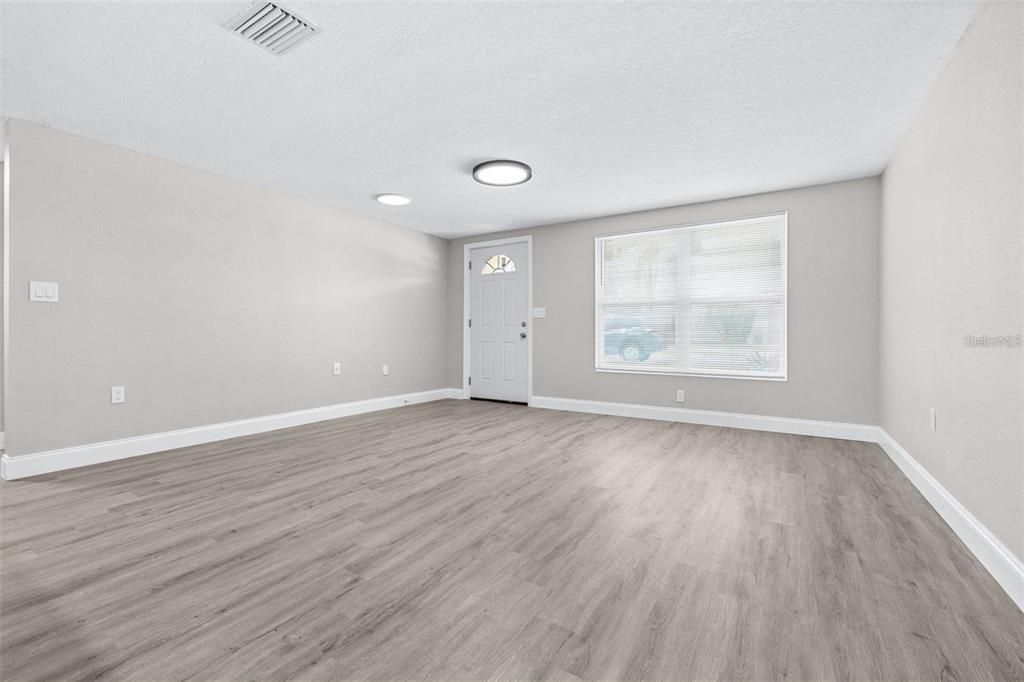 En Renta: $2,000 (3 camas, 2 baños, 1443 Pies cuadrados)