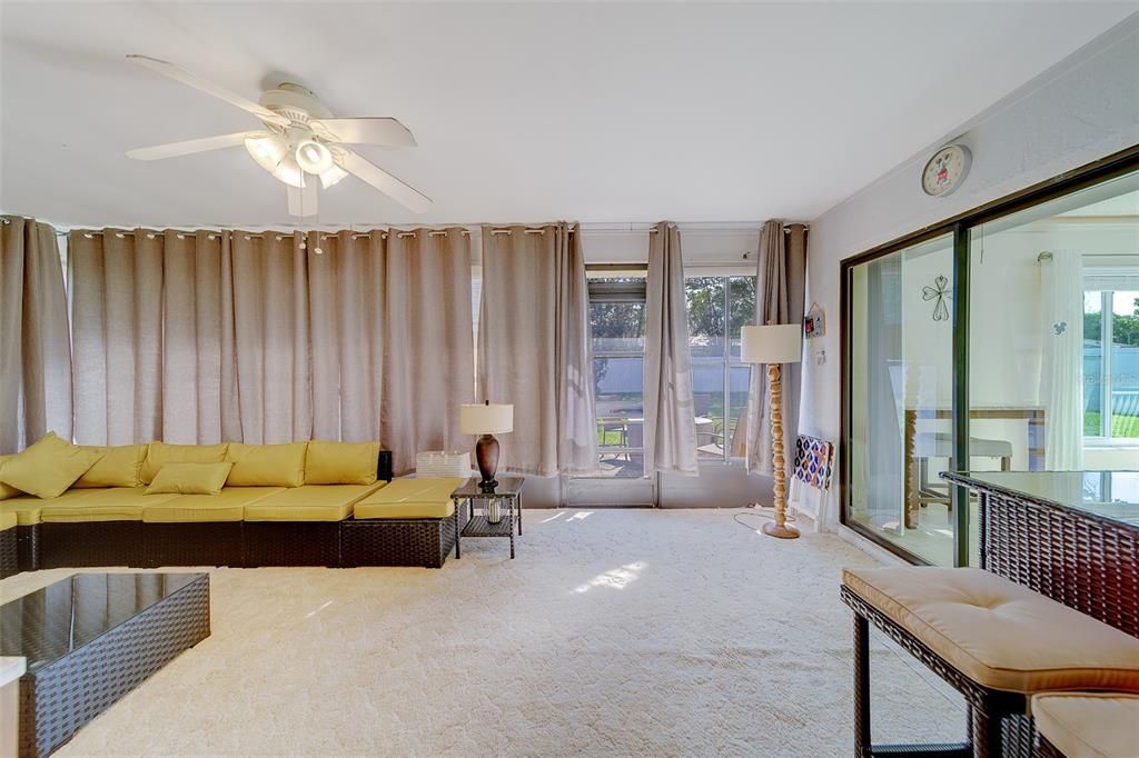 For Sale: $295,000 (2 beds, 2 baths, 1713 Square Feet)