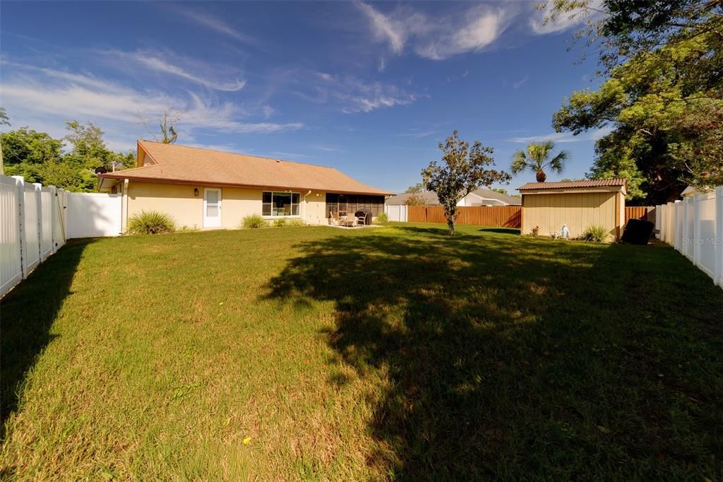 For Sale: $295,000 (2 beds, 2 baths, 1713 Square Feet)