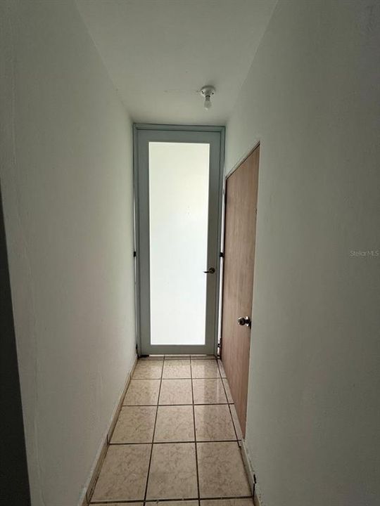 На продажу: $249,000 (4 спален, 2 ванн, 1199 Квадратных фут)