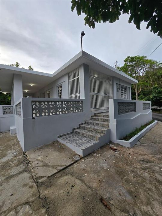 На продажу: $249,000 (4 спален, 2 ванн, 1199 Квадратных фут)