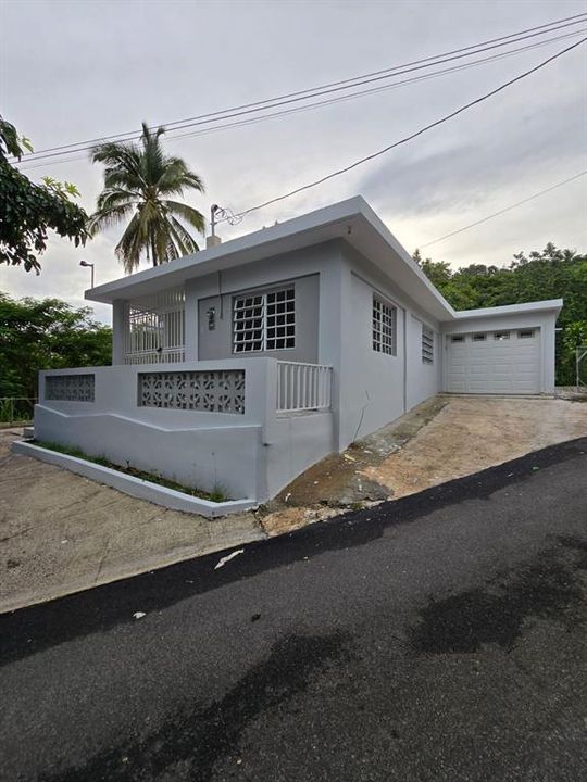 На продажу: $249,000 (4 спален, 2 ванн, 1199 Квадратных фут)