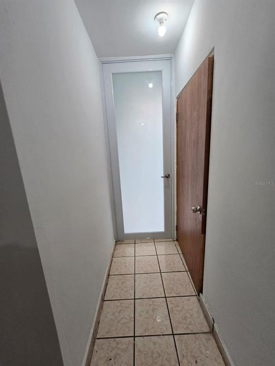 На продажу: $249,000 (4 спален, 2 ванн, 1199 Квадратных фут)