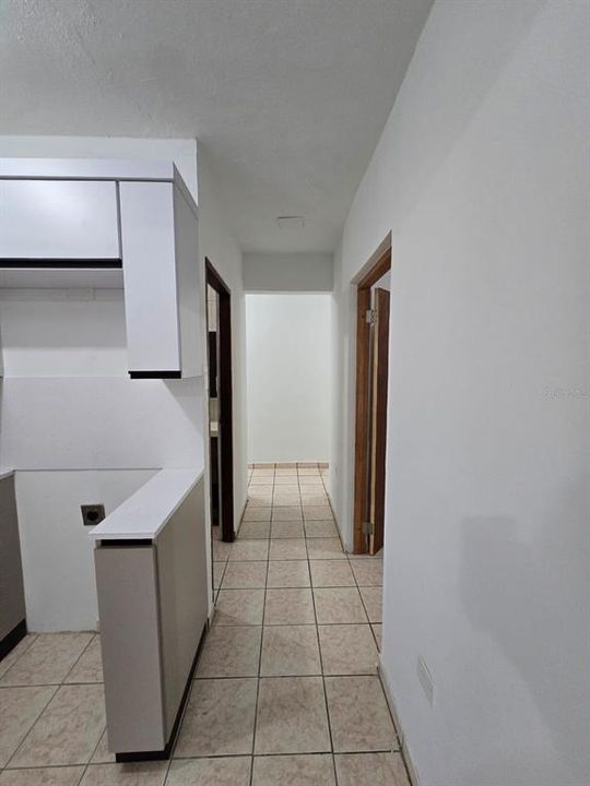 На продажу: $249,000 (4 спален, 2 ванн, 1199 Квадратных фут)