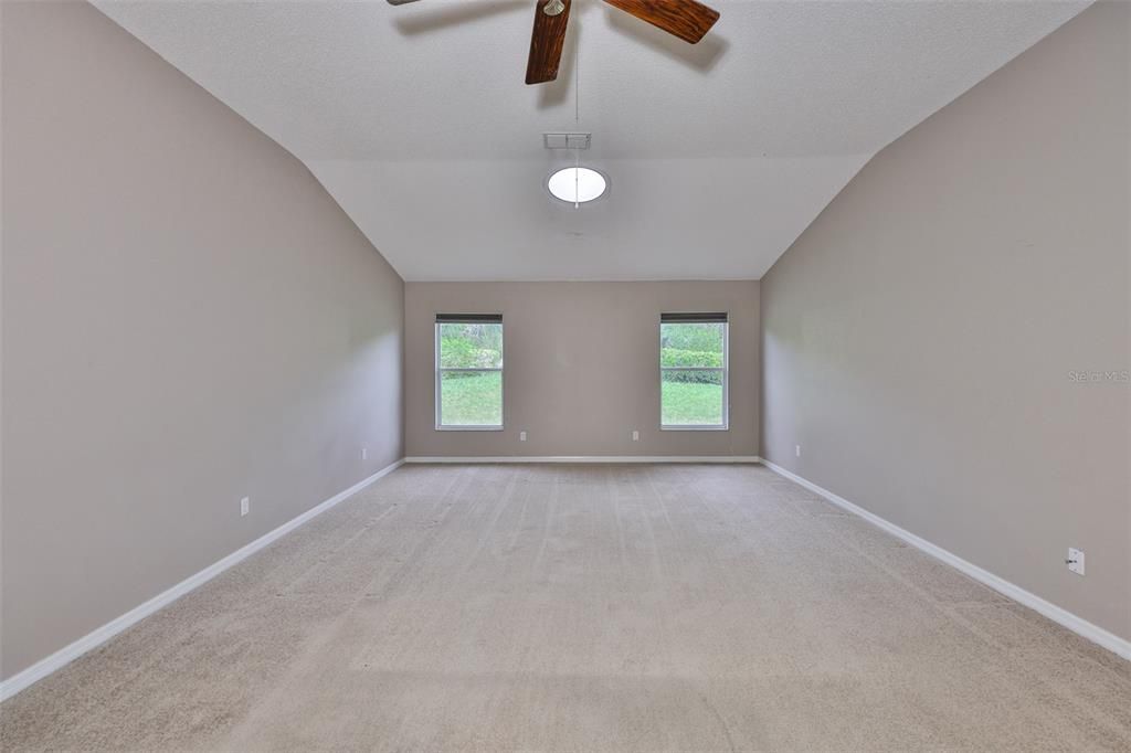 待售: $230,000 (2 贝兹, 2 浴室, 1757 平方英尺)